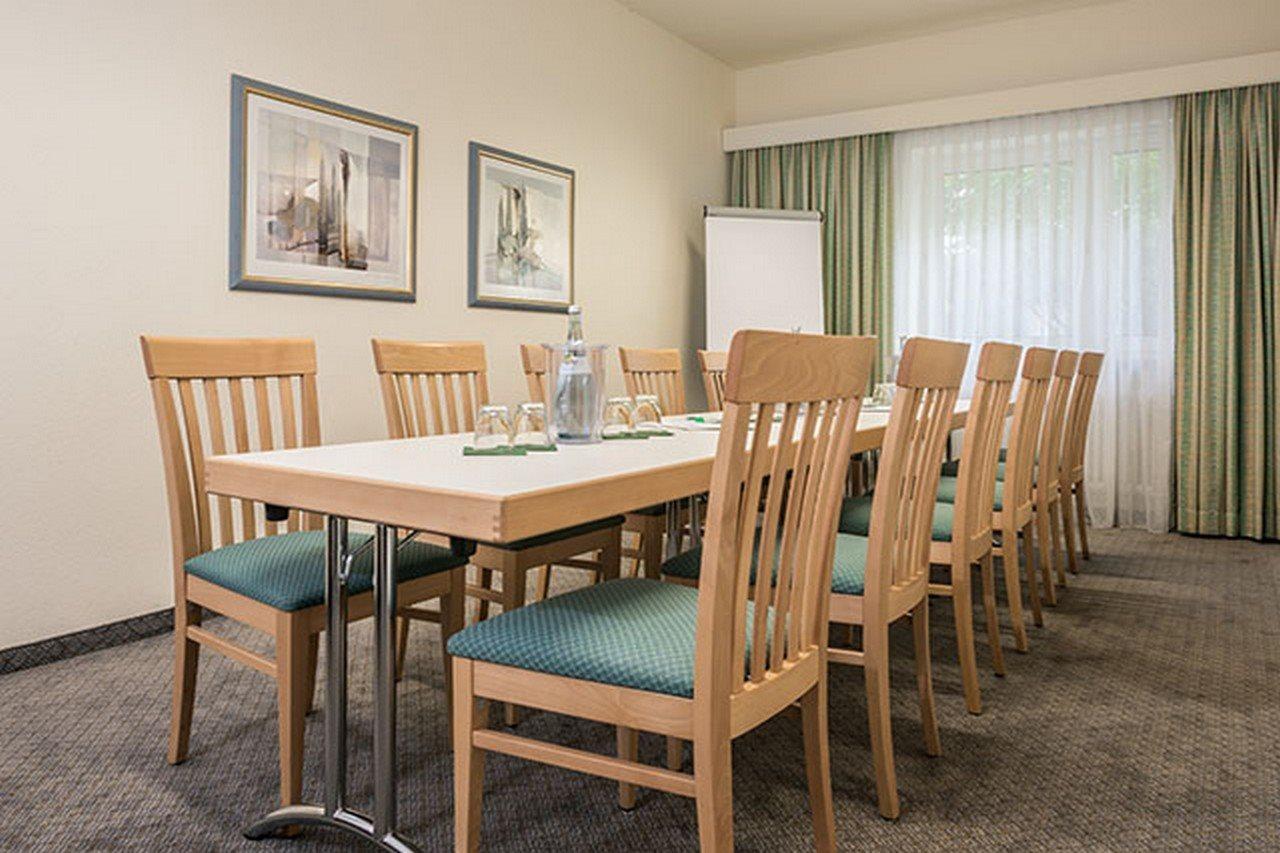 Hotel Am Moosfeld Munich Exterior photo Meeting room