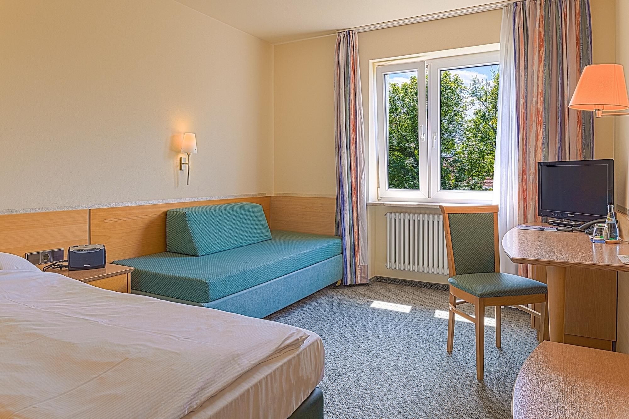 Hotel Am Moosfeld Munich Exterior photo Hotelzimmer